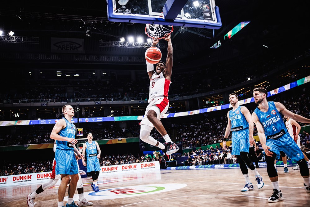 RJ Barrett dunking at the World Cup source: https://www.fiba.basketball/fr/basketballworldcup/2023/game/0609/Canada-Slov%C3%A9nie/#iset=0911f37d-0783-426a-b5c0-7d4e51ded26e&iid=1ed6209c-453a-46fd-ba9a-b3995818bdac